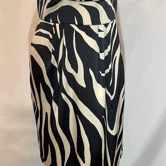 Dress barn Collection Zebra Print - Picture 4 of 8